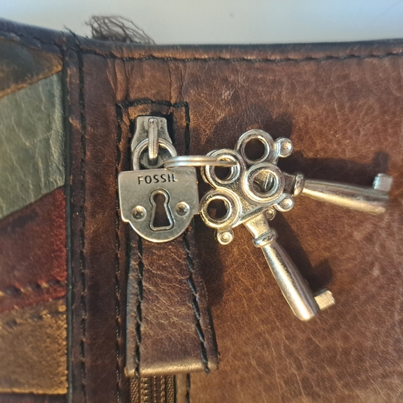 ​Vintage Fossil Maddox Chevron Patchwork Leather Wallet - Boho Trifold with Key - Picture 5 of 6